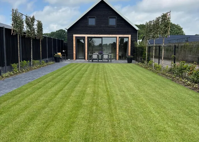 Holiday home Het Paradijs In